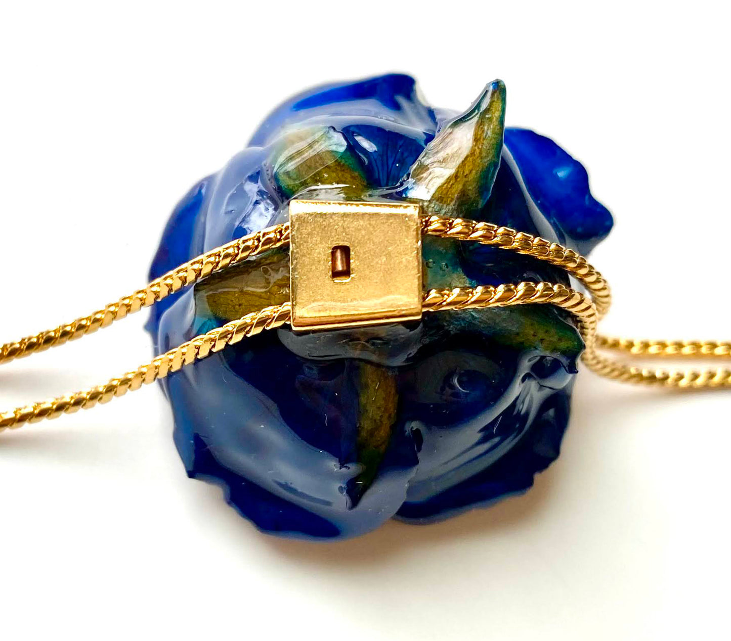 Mini Rose Mini 1.5-2.25 inch Pendant Necklace 18 inch Gold Plated 24K (Indigo Blue)