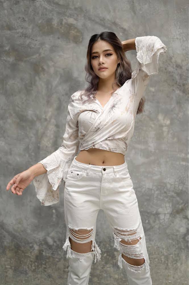 Women Petite & Teen CROP TOP Tie Front or Back Ruffle Bell Sleeve Free Size Handmade Tie Dye (31 White Classic)
