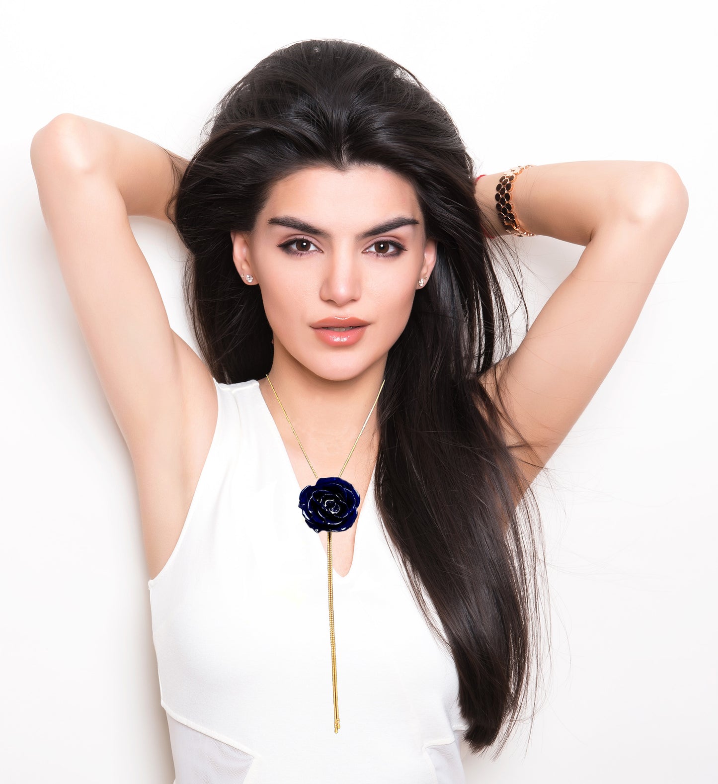 Mini Rose Mini 1.5-2.25 inch Pendant Necklace 18 inch Gold Plated 24K (Indigo Blue)